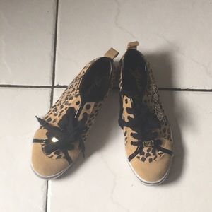 Guess Runners